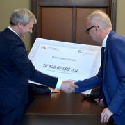 Wręczenie czeków POWER 2